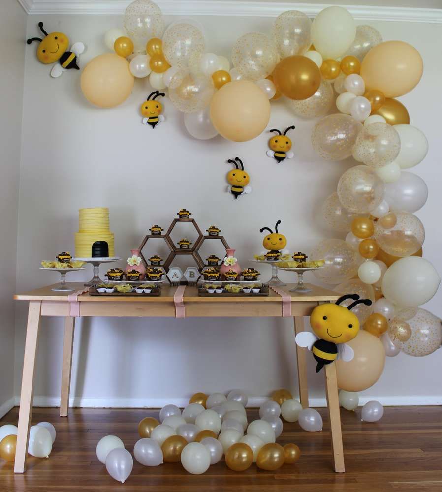 Bee Decorations - Speedy and Easy Decorations for Your Special Occasion